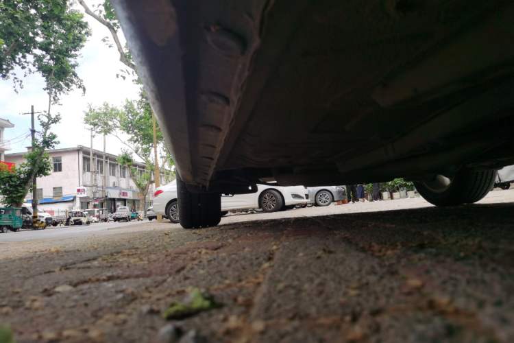 Used BYD Surui 2014 1.5L Manual Comfort Model Chassis Front Right