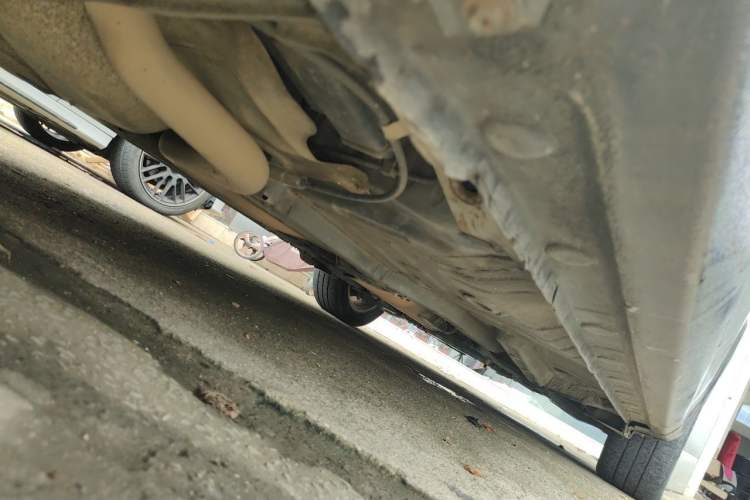 Used BYD Surui 2014 1.5L Manual Luxury Model Chassis Rear Right
