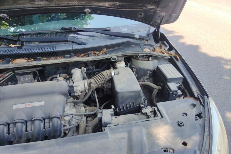 Used BYD Surui 2014 1.5L Manual Luxury Model Engine Bay Left