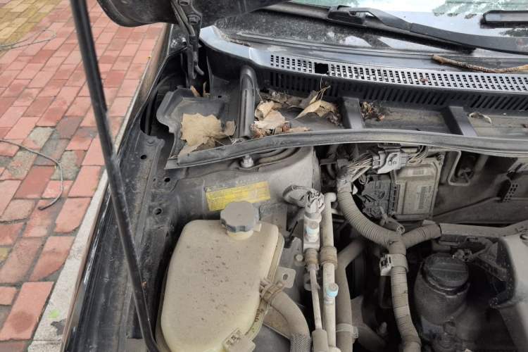 Used BYD Surui 2014 1.5L Manual Comfort Model Engine Bay Right