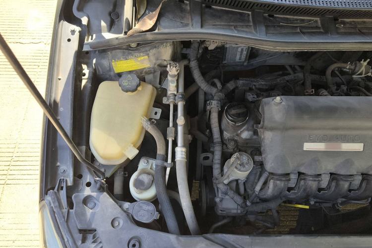 Used BYD Surui 2014 1.5L Manual Luxury Model Engine Bay Right