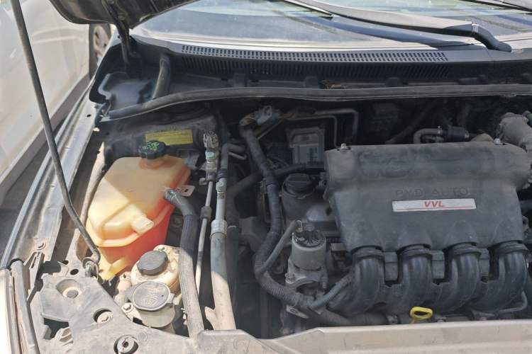 Used BYD Surui 2014 1.5L Manual Luxury Model Engine Bay Right