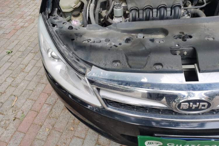 Used BYD Surui 2014 1.5L Manual Comfort Model Engine Bay Right