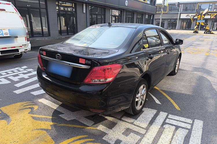 Used BYD Surui 2014 1.5L Manual Luxury Model Exterior 3