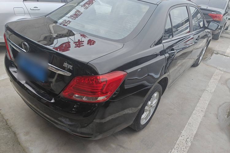 Used BYD Surui 2014 1.5L Manual Luxury Model Exterior 3