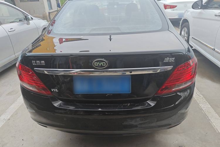 Used BYD Surui 2014 1.5L Manual Luxury Model Exterior 4