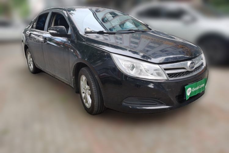 Used BYD Surui 2014 1.5L Manual Comfort Model Front Right 45 Deg