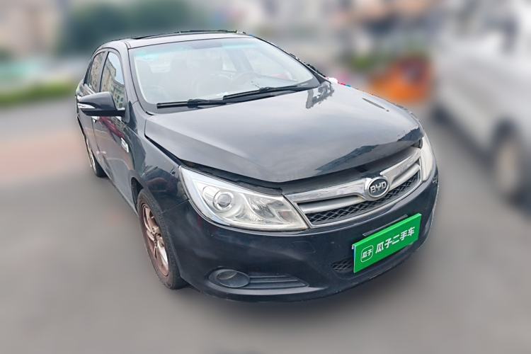 Used BYD Surui 2014 1.5TID Automatic Luxury Model Front Right 45 Deg