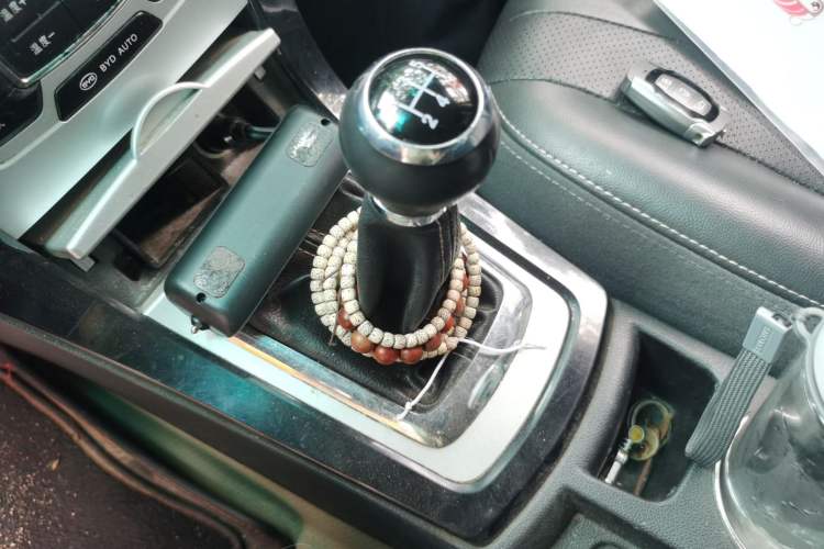 Used BYD Surui 2014 1.5L Manual Comfort Model Gear Lever