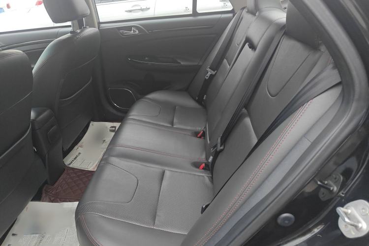 Used BYD Surui 2014 1.5L Manual Luxury Model Interior 1
