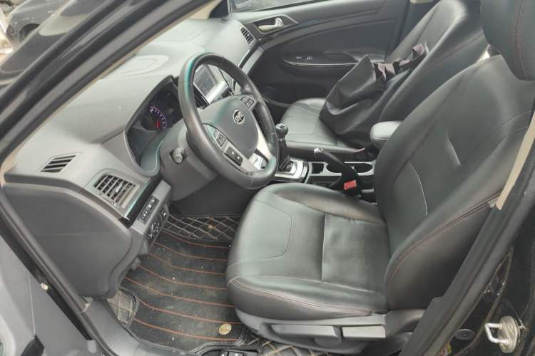 Used BYD Surui 2014 1.5L Manual Luxury Model Left Front Seat