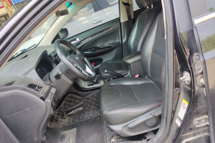 Used BYD Surui 2014 1.5L Manual Luxury Model Left Front Seat