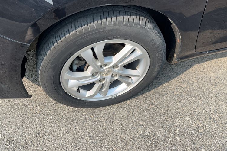 Used BYD Surui 2014 1.5L Manual Luxury Model Left Front Wheel Hub