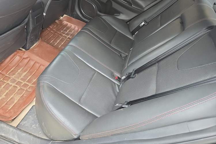 Used BYD Surui 2014 1.5L Manual Luxury Model Left Rear Seat