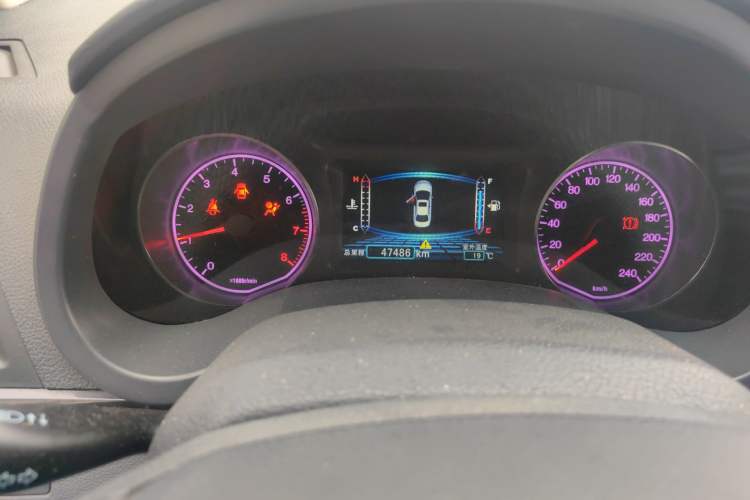 Used BYD Surui 2014 1.5L Manual Luxury Model Odometer Close Up