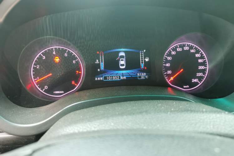 Used BYD Surui 2014 1.5L Manual Comfort Model Odometer Close Up
