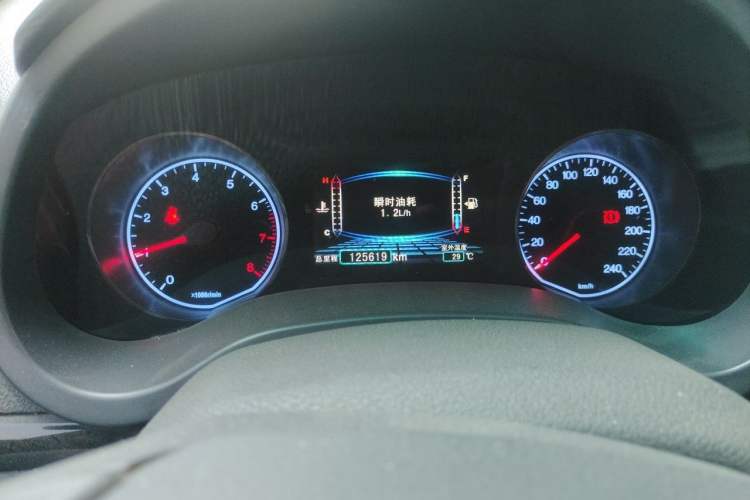 Used BYD Surui 2014 1.5L Manual Luxury Model Odometer Close Up