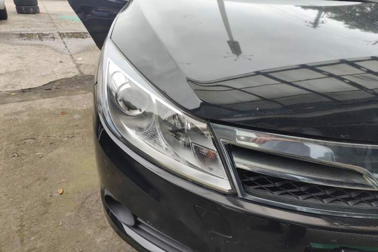 Used BYD Surui 2014 1.5L Manual Luxury Model Right Front Headlight