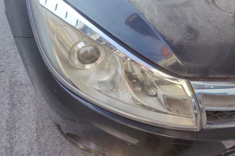 Used BYD Surui 2014 1.5L Manual Luxury Model Right Front Headlight