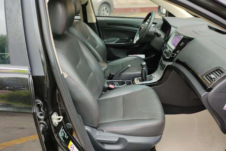 Used BYD Surui 2014 1.5L Manual Luxury Model Right Front Seat