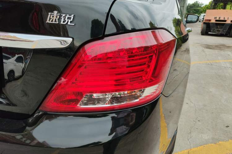 Used BYD Surui 2014 1.5L Manual Luxury Model Right Rear Taillight