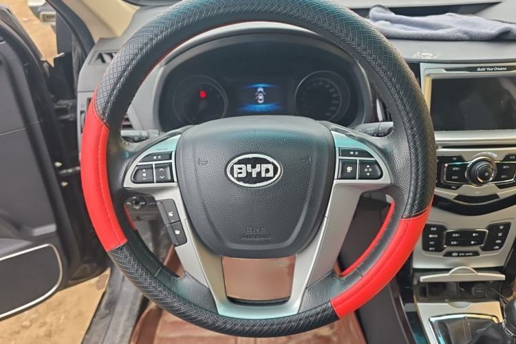 Used BYD Surui 2014 1.5L Manual Luxury Model Steering Wheel