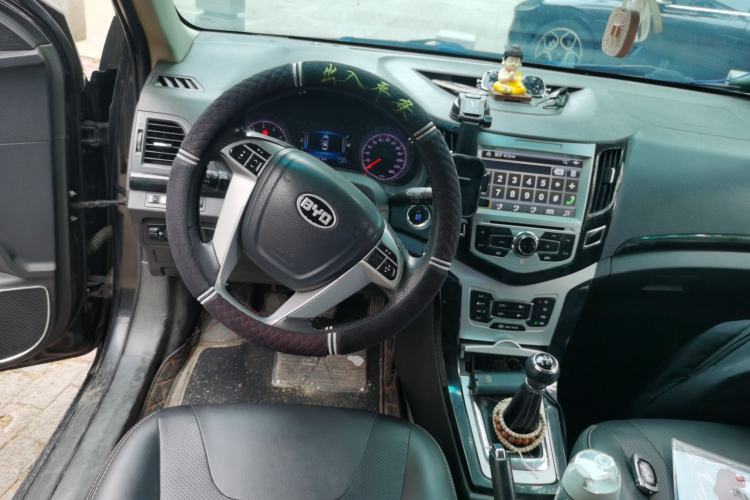 Used BYD Surui 2014 1.5L Manual Comfort Model Steering Wheel