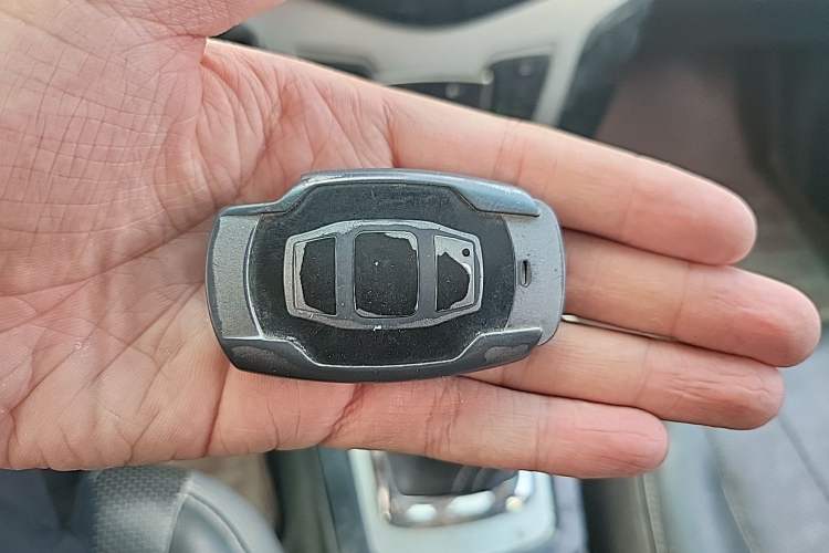 Used BYD Surui 2014 1.5TI Manual Luxury Model Vehicle Key