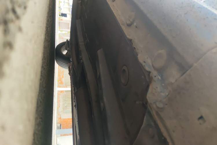 Used BYD Surui 2014 1.5L Manual Luxury Model Chassis Front Right