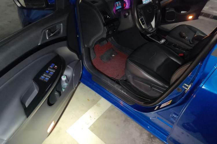 Used BYD Surui 2014 1.5TID Automatic Luxury Model Driver Seat