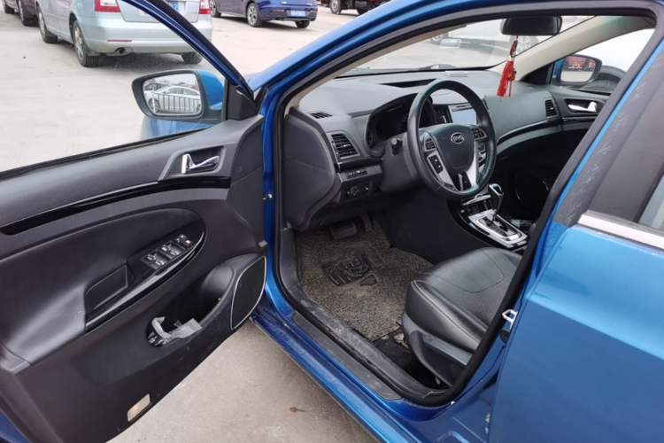 Used BYD Surui 2014 1.5TID Automatic Luxury Model Driver Seat