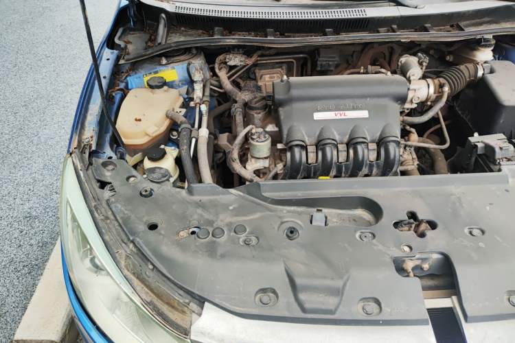 Used BYD Surui 2014 1.5L Manual Luxury Model Engine Bay Right