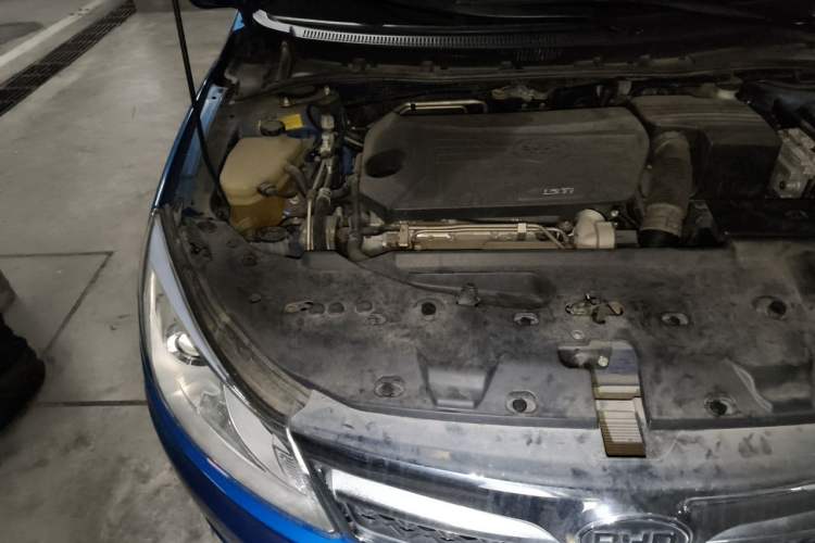 Used BYD Surui 2014 1.5TID Automatic Luxury Model Engine Bay Right
