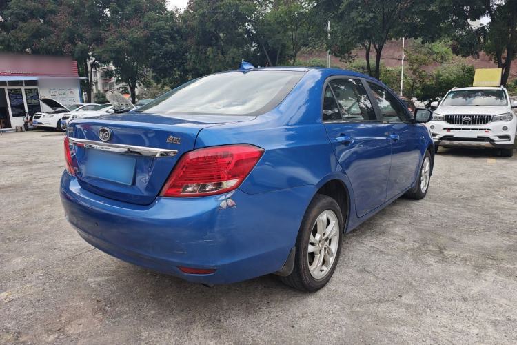 Used BYD Surui 2014 1.5L Manual Comfort Model Exterior 3