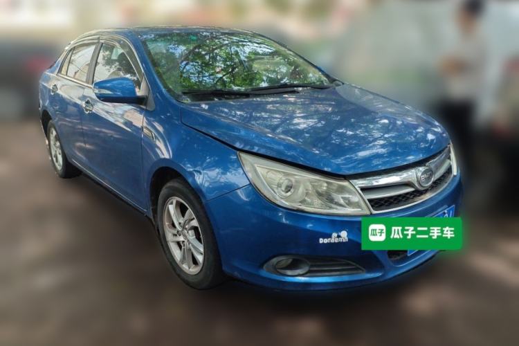 Used BYD Surui 2014 1.5TID Automatic Luxury Model Front Right 45 Deg