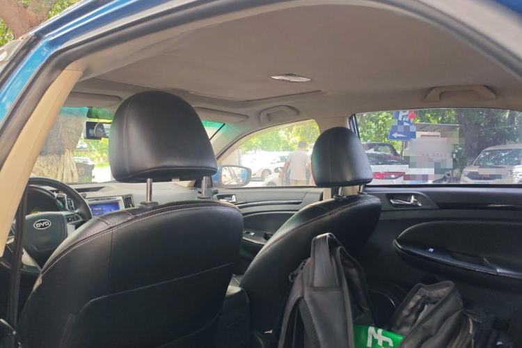 Used BYD Surui 2014 1.5TID Automatic Luxury Model Headliner