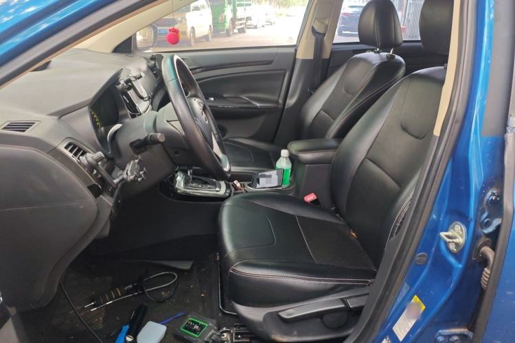 Used BYD Surui 2014 1.5TID Automatic Luxury Model Left Front Seat