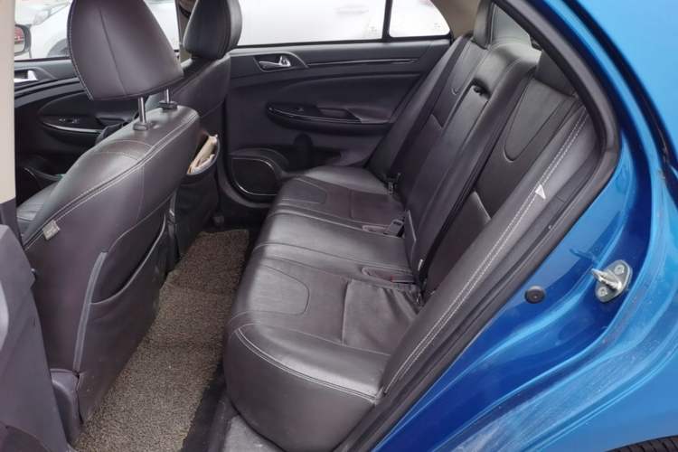Used BYD Surui 2014 1.5TID Automatic Luxury Model Left Rear Seat