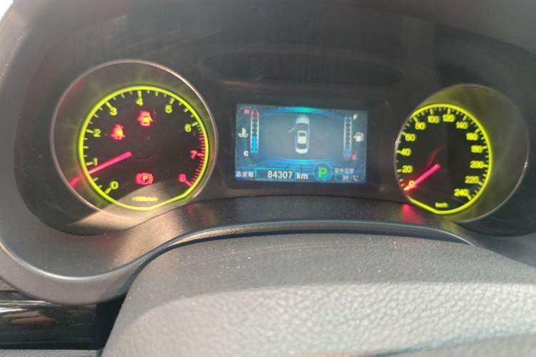Used BYD Surui 2014 1.5TID Automatic Luxury Model Odometer Close Up