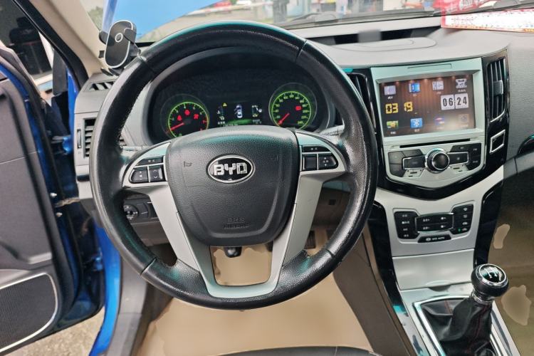 Used BYD Surui 2014 1.5L Manual Comfort Model Steering Wheel