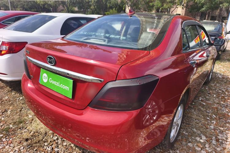 Used BYD Surui 2014 1.5L Manual Luxury Model Exterior 4