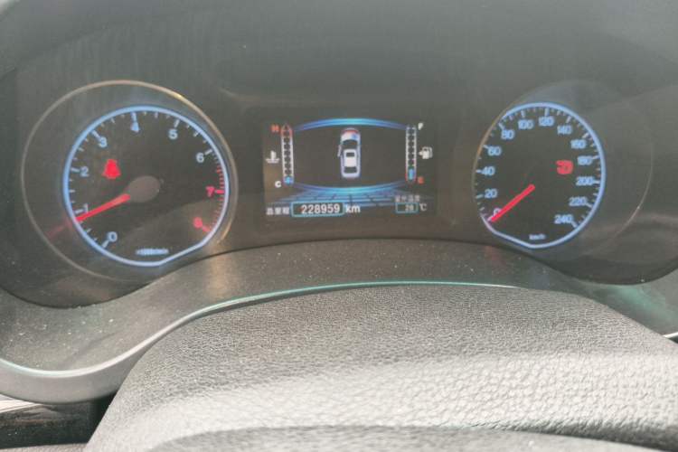 Used BYD Surui 2014 1.5L Manual Comfort Model Odometer Close Up