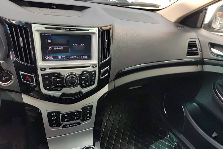 Used BYD Surui 2014 1.5L Manual Luxury Model Audio And AC Panel