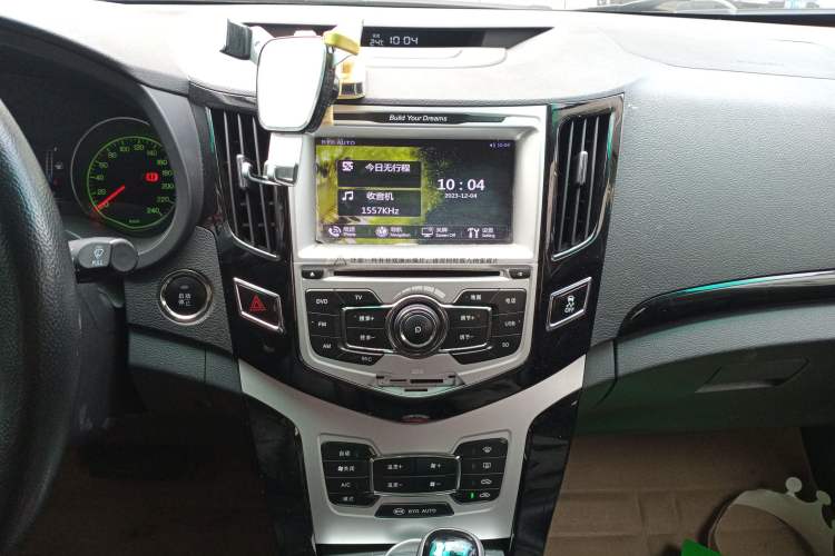 Used BYD Surui 2014 1.5L Automatic Luxury Model Audio And AC Panel