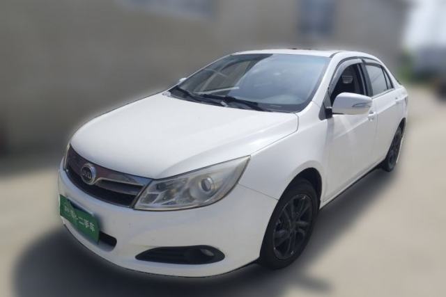 BYD Surui 2014 1.5L Manual Luxury Model usado