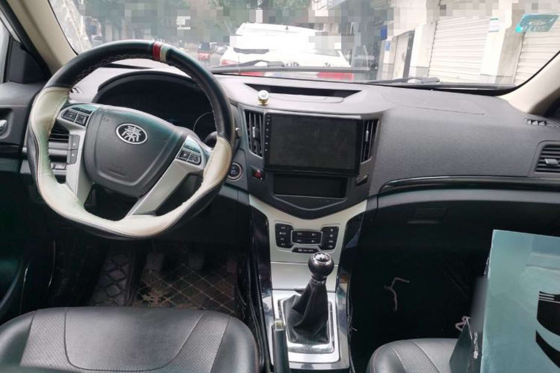 Used BYD Surui 2014 1.5L Manual Luxury Model Center Console