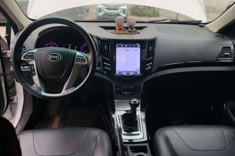 Used BYD Surui 2014 1.5L Manual Luxury Model Center Console