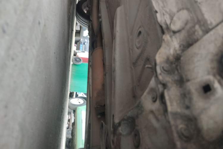 Used BYD Surui 2014 1.5L Manual Luxury Model Chassis Front Right