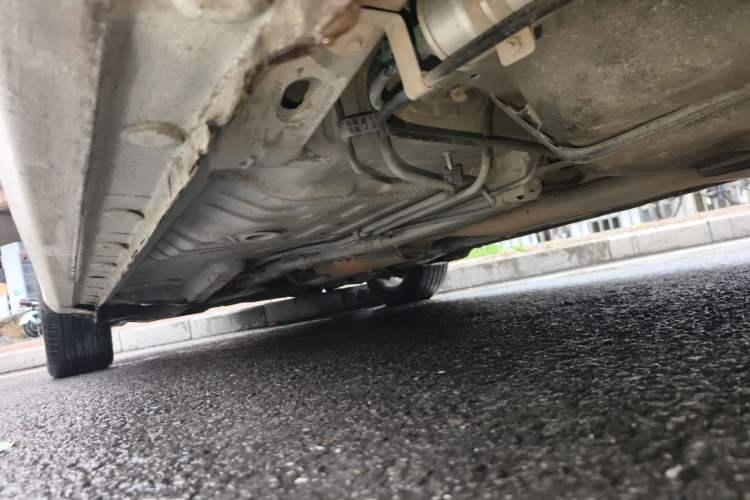 Used BYD Surui 2014 1.5L Manual Luxury Model Chassis Rear Left