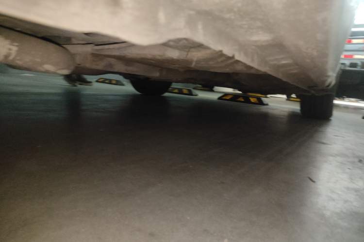 Used BYD Surui 2014 1.5L Manual Luxury Model Chassis Rear Right